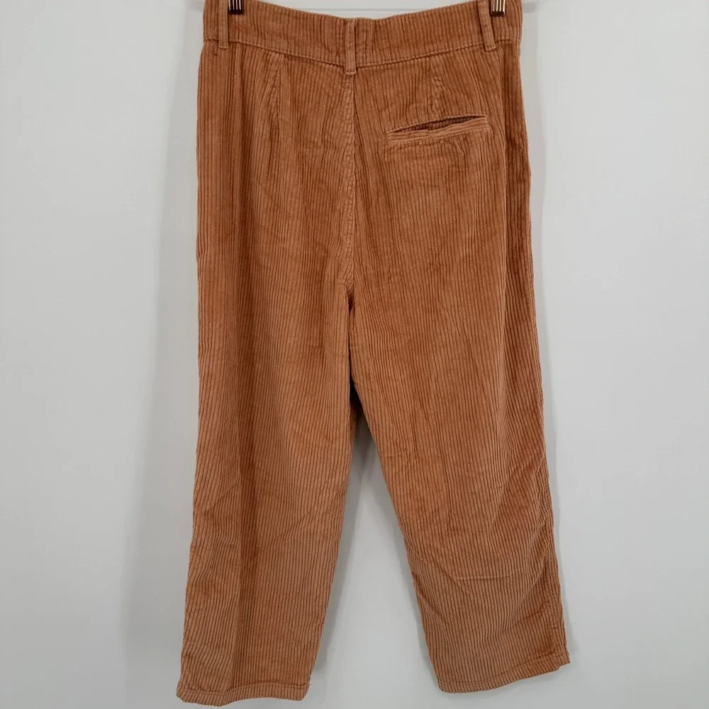 BDG Urban Outfitters Corduroy‎ Pleated Crop Pants Womens Size 8
